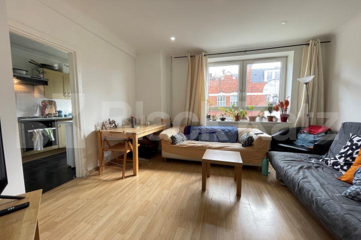 Located moments from London Bridge, Borough and The River Thames Whites Grounds, London Bridge